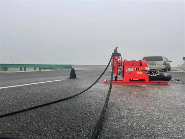 崖州马路路基路面开裂下沉注浆加固灌浆