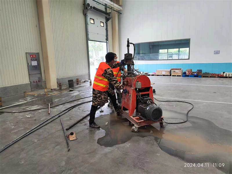 崖州厂房地面下沉塌陷注浆加固施工